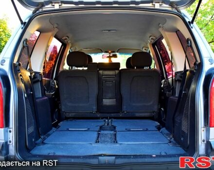 Серый Опель Зафира, объемом двигателя 2.2 л и пробегом 237 тыс. км за 4200 $, фото 8 на Automoto.ua