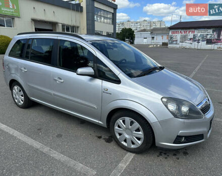 Серый Опель Зафира, объемом двигателя 1.6 л и пробегом 217 тыс. км за 5500 $, фото 8 на Automoto.ua