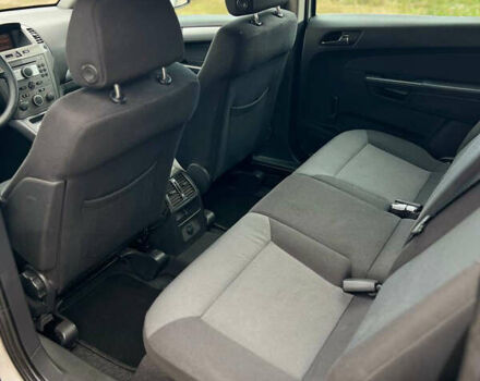 Сірий Опель Зафіра, об'ємом двигуна 1.6 л та пробігом 180 тис. км за 5700 $, фото 18 на Automoto.ua