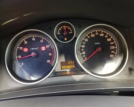 Серый Опель Зафира, объемом двигателя 1.6 л и пробегом 304 тыс. км за 4700 $, фото 5 на Automoto.ua