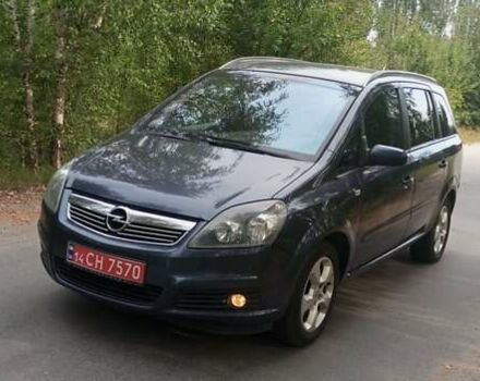Серый Опель Зафира, объемом двигателя 1.8 л и пробегом 225 тыс. км за 5550 $, фото 3 на Automoto.ua