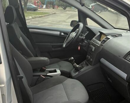 Серый Опель Зафира, объемом двигателя 2 л и пробегом 300 тыс. км за 2950 $, фото 20 на Automoto.ua