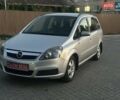 Серый Опель Зафира, объемом двигателя 1.6 л и пробегом 248 тыс. км за 5200 $, фото 1 на Automoto.ua