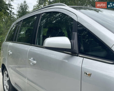 Серый Опель Зафира, объемом двигателя 1.6 л и пробегом 219 тыс. км за 5499 $, фото 22 на Automoto.ua