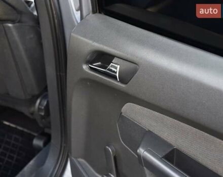 Серый Опель Зафира, объемом двигателя 1.9 л и пробегом 309 тыс. км за 4600 $, фото 31 на Automoto.ua