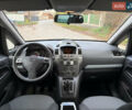 Серый Опель Зафира, объемом двигателя 1.8 л и пробегом 196 тыс. км за 5490 $, фото 3 на Automoto.ua