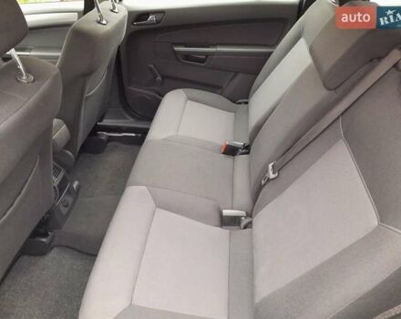 Серый Опель Зафира, объемом двигателя 1.8 л и пробегом 188 тыс. км за 6350 $, фото 22 на Automoto.ua