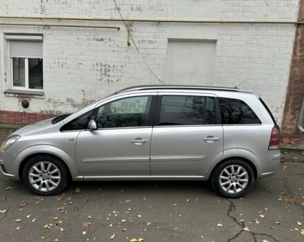 Серый Опель Зафира, объемом двигателя 1.9 л и пробегом 280 тыс. км за 3250 $, фото 11 на Automoto.ua