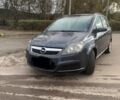 Серый Опель Зафира, объемом двигателя 1.9 л и пробегом 345 тыс. км за 2400 $, фото 1 на Automoto.ua