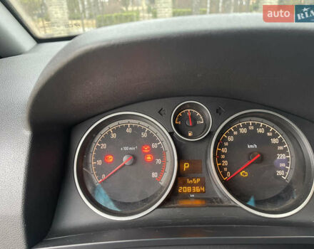 Серый Опель Зафира, объемом двигателя 2.2 л и пробегом 215 тыс. км за 8200 $, фото 36 на Automoto.ua