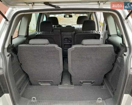 Серый Опель Зафира, объемом двигателя 1.8 л и пробегом 188 тыс. км за 6350 $, фото 32 на Automoto.ua