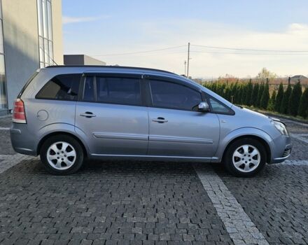 Серый Опель Зафира, объемом двигателя 1.6 л и пробегом 287 тыс. км за 4500 $, фото 7 на Automoto.ua