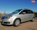Серый Опель Зафира, объемом двигателя 1.9 л и пробегом 252 тыс. км за 6900 $, фото 1 на Automoto.ua