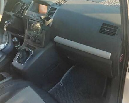 Серый Опель Зафира, объемом двигателя 1.9 л и пробегом 299 тыс. км за 6000 $, фото 11 на Automoto.ua