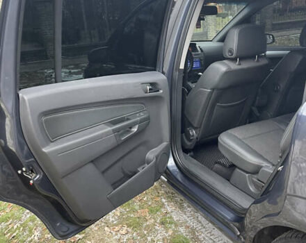 Серый Опель Зафира, объемом двигателя 2.2 л и пробегом 215 тыс. км за 8200 $, фото 24 на Automoto.ua