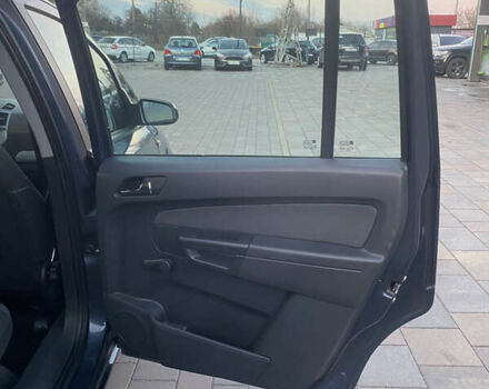 Серый Опель Зафира, объемом двигателя 1.8 л и пробегом 217 тыс. км за 5600 $, фото 23 на Automoto.ua