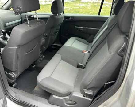 Серый Опель Зафира, объемом двигателя 1.8 л и пробегом 280 тыс. км за 3500 $, фото 10 на Automoto.ua