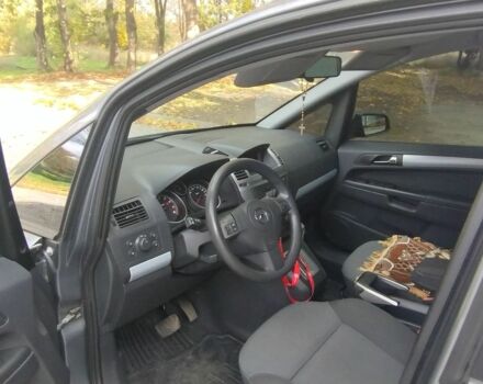 Серый Опель Зафира, объемом двигателя 2.2 л и пробегом 279 тыс. км за 4999 $, фото 7 на Automoto.ua