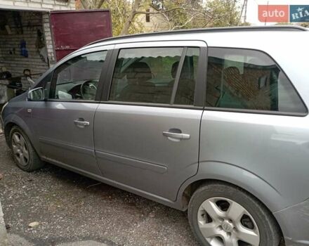 Серый Опель Зафира, объемом двигателя 1.91 л и пробегом 341 тыс. км за 4750 $, фото 10 на Automoto.ua