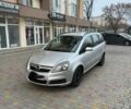 Серый Опель Зафира, объемом двигателя 1.9 л и пробегом 330 тыс. км за 2750 $, фото 1 на Automoto.ua