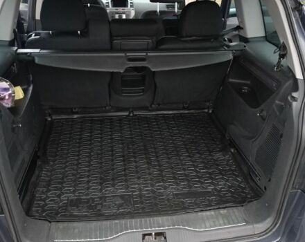 Серый Опель Зафира, объемом двигателя 1.9 л и пробегом 254 тыс. км за 5200 $, фото 8 на Automoto.ua