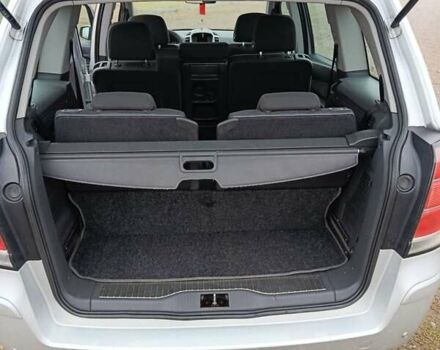 Серый Опель Зафира, объемом двигателя 1.9 л и пробегом 240 тыс. км за 5950 $, фото 14 на Automoto.ua