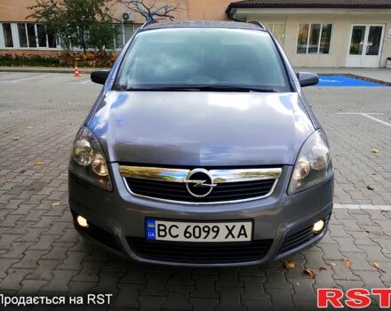 Серый Опель Зафира, объемом двигателя 2.2 л и пробегом 279 тыс. км за 6000 $, фото 3 на Automoto.ua