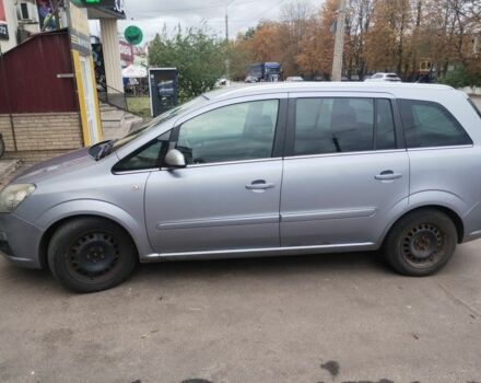 Серый Опель Зафира, объемом двигателя 1.6 л и пробегом 260 тыс. км за 4400 $, фото 3 на Automoto.ua