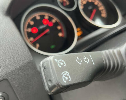 Серый Опель Зафира, объемом двигателя 1.8 л и пробегом 232 тыс. км за 6300 $, фото 32 на Automoto.ua