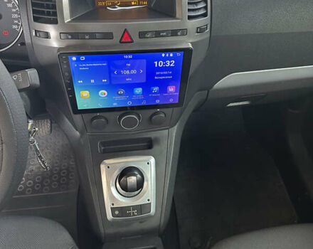 Серый Опель Зафира, объемом двигателя 1.8 л и пробегом 185 тыс. км за 5500 $, фото 3 на Automoto.ua