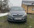 Серый Опель Зафира, объемом двигателя 1.6 л и пробегом 269 тыс. км за 5350 $, фото 5 на Automoto.ua