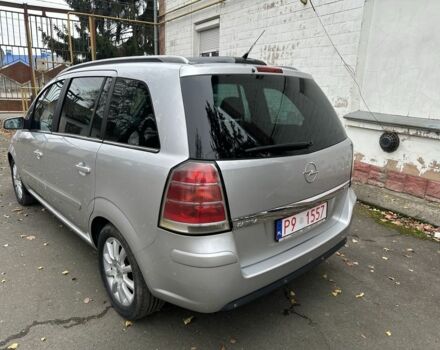 Серый Опель Зафира, объемом двигателя 1.9 л и пробегом 280 тыс. км за 3250 $, фото 9 на Automoto.ua