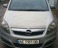Серый Опель Зафира, объемом двигателя 1.6 л и пробегом 361 тыс. км за 4500 $, фото 1 на Automoto.ua