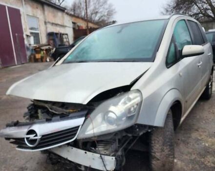 Серый Опель Зафира, объемом двигателя 1.8 л и пробегом 260 тыс. км за 2850 $, фото 9 на Automoto.ua