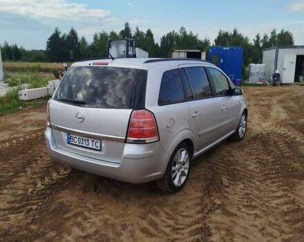 Серый Опель Зафира, объемом двигателя 1.6 л и пробегом 109 тыс. км за 5555 $, фото 2 на Automoto.ua