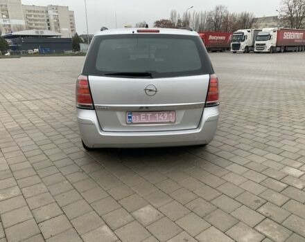 Серый Опель Зафира, объемом двигателя 1.6 л и пробегом 210 тыс. км за 5500 $, фото 7 на Automoto.ua