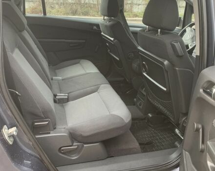 Серый Опель Зафира, объемом двигателя 1.9 л и пробегом 345 тыс. км за 3400 $, фото 4 на Automoto.ua