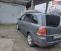 Серый Опель Зафира, объемом двигателя 1.9 л и пробегом 258 тыс. км за 5500 $, фото 3 на Automoto.ua