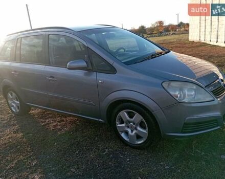 Серый Опель Зафира, объемом двигателя 1.91 л и пробегом 341 тыс. км за 4750 $, фото 4 на Automoto.ua