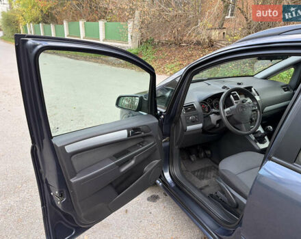 Серый Опель Зафира, объемом двигателя 1.8 л и пробегом 196 тыс. км за 5490 $, фото 21 на Automoto.ua