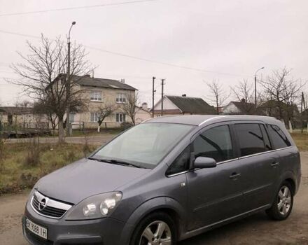 Серый Опель Зафира, объемом двигателя 1.9 л и пробегом 300 тыс. км за 4950 $, фото 9 на Automoto.ua