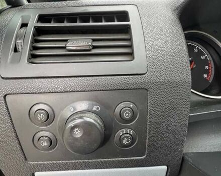 Серый Опель Зафира, объемом двигателя 1.8 л и пробегом 221 тыс. км за 4750 $, фото 20 на Automoto.ua