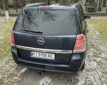 Серый Опель Зафира, объемом двигателя 2.2 л и пробегом 215 тыс. км за 8200 $, фото 12 на Automoto.ua