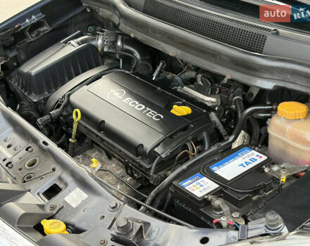 Серый Опель Зафира, объемом двигателя 1.8 л и пробегом 196 тыс. км за 5490 $, фото 31 на Automoto.ua