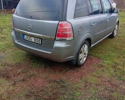 Серый Опель Зафира, объемом двигателя 1.9 л и пробегом 340 тыс. км за 2299 $, фото 2 на Automoto.ua