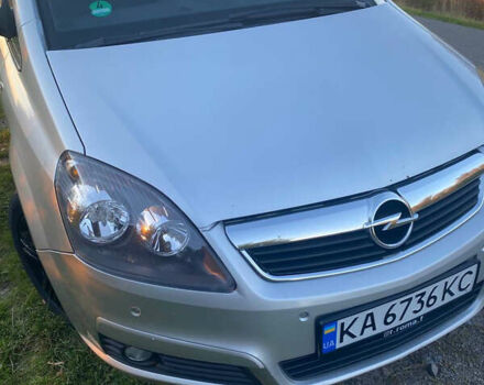 Серый Опель Зафира, объемом двигателя 1.91 л и пробегом 313 тыс. км за 4999 $, фото 7 на Automoto.ua