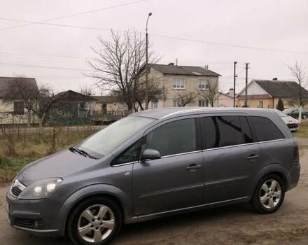 Серый Опель Зафира, объемом двигателя 1.9 л и пробегом 300 тыс. км за 4950 $, фото 4 на Automoto.ua