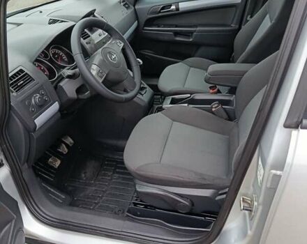 Серый Опель Зафира, объемом двигателя 1.9 л и пробегом 240 тыс. км за 5950 $, фото 8 на Automoto.ua