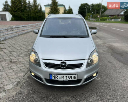 Серый Опель Зафира, объемом двигателя 1.6 л и пробегом 290 тыс. км за 4900 $, фото 1 на Automoto.ua