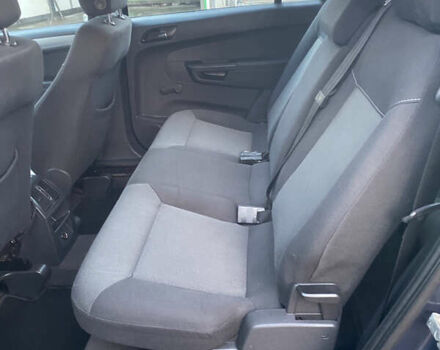 Серый Опель Зафира, объемом двигателя 1.8 л и пробегом 217 тыс. км за 5600 $, фото 21 на Automoto.ua